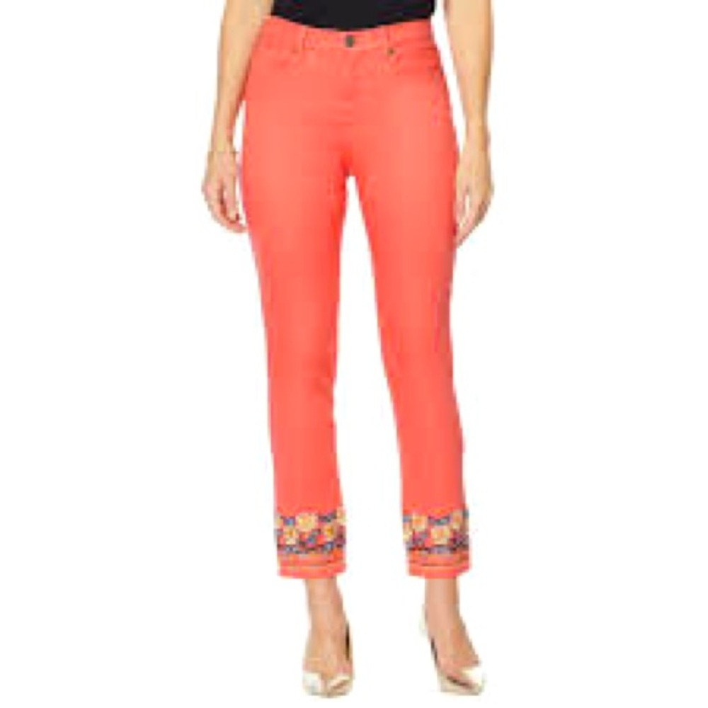 NWT DG2 DIANE GILMAN Coral Capri Jeans Embroidered Sequined Hem Women’s 12P
